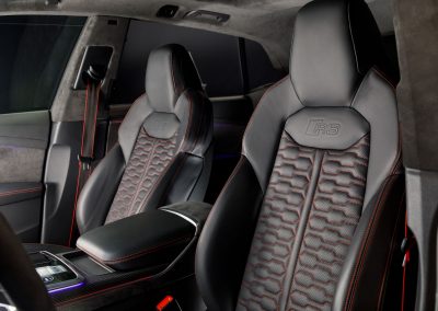 Audi RSQ8 asientos