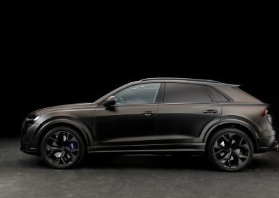 Alquiler audi rsq8 lateral